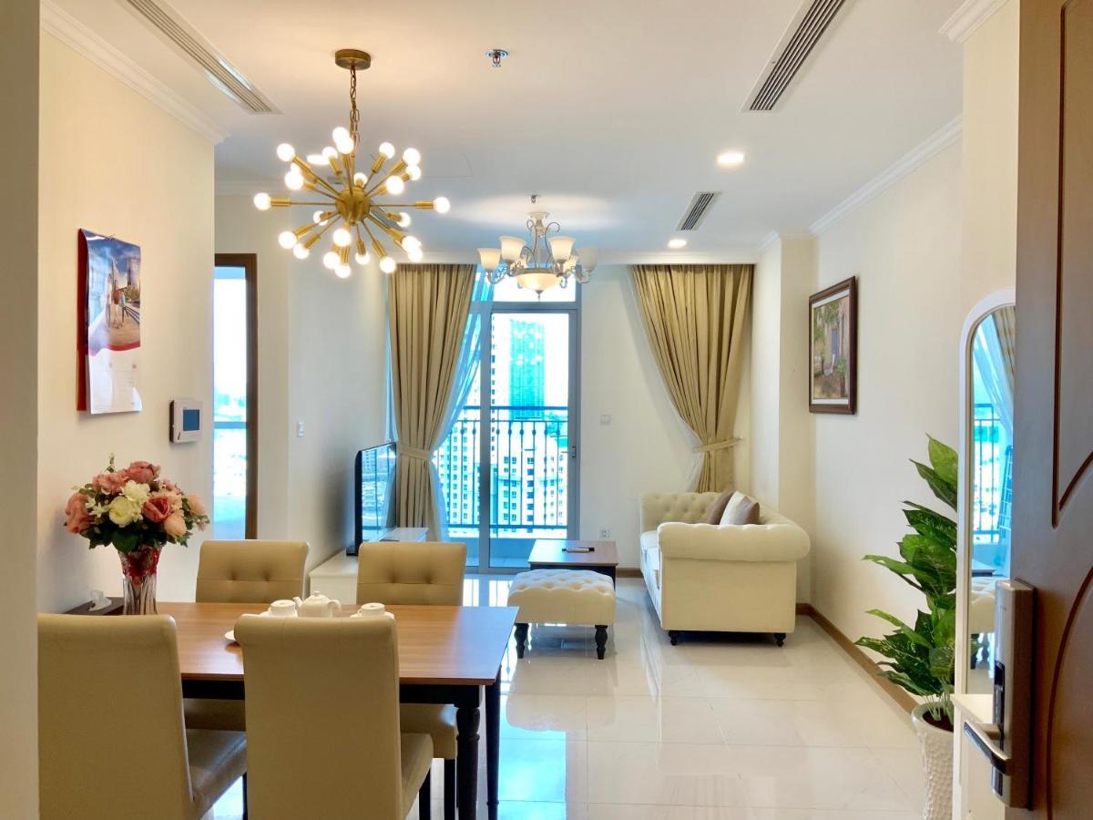 Luxhomes Saigon - Vinhomes Central Park Хошимин Екстериор снимка
