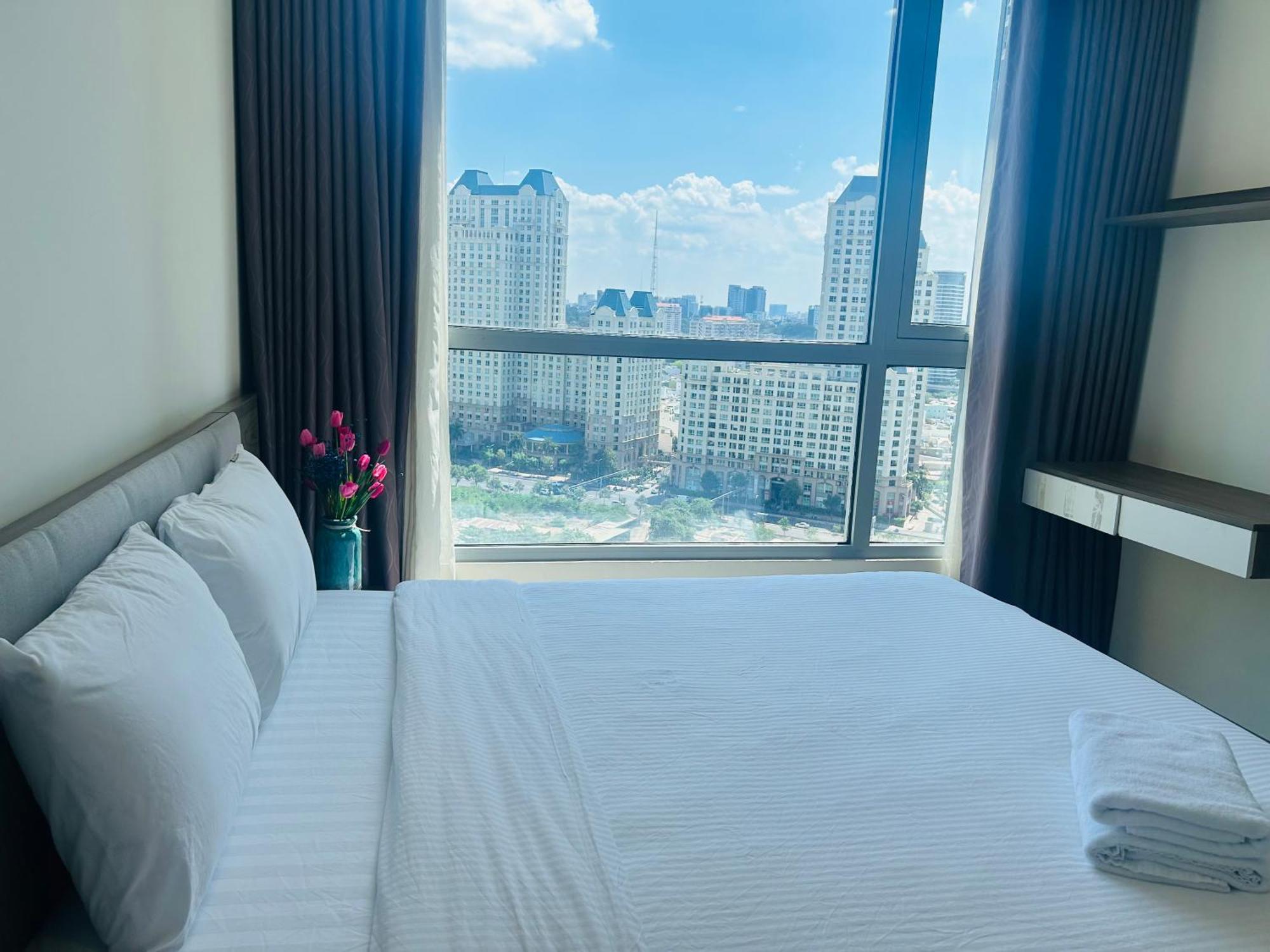 Luxhomes Saigon - Vinhomes Central Park Хошимин Екстериор снимка