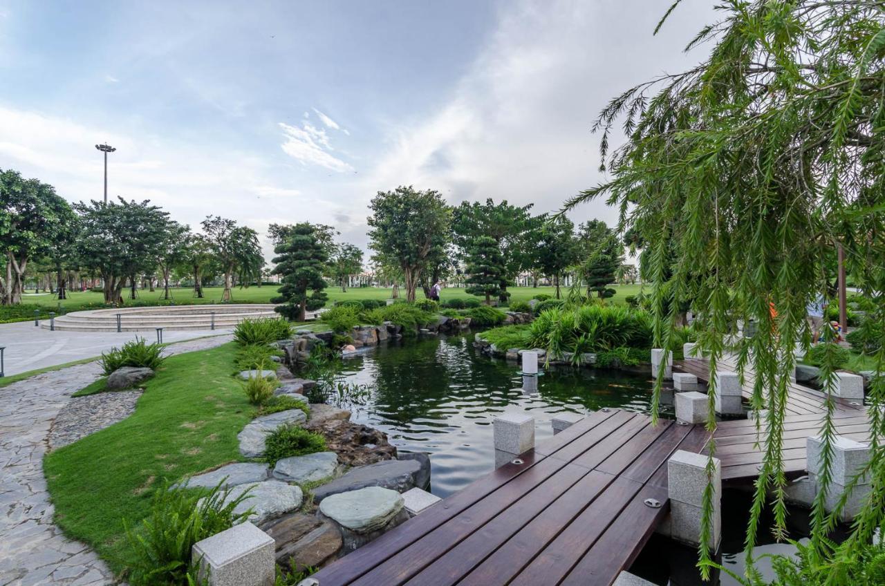 Luxhomes Saigon - Vinhomes Central Park Хошимин Екстериор снимка