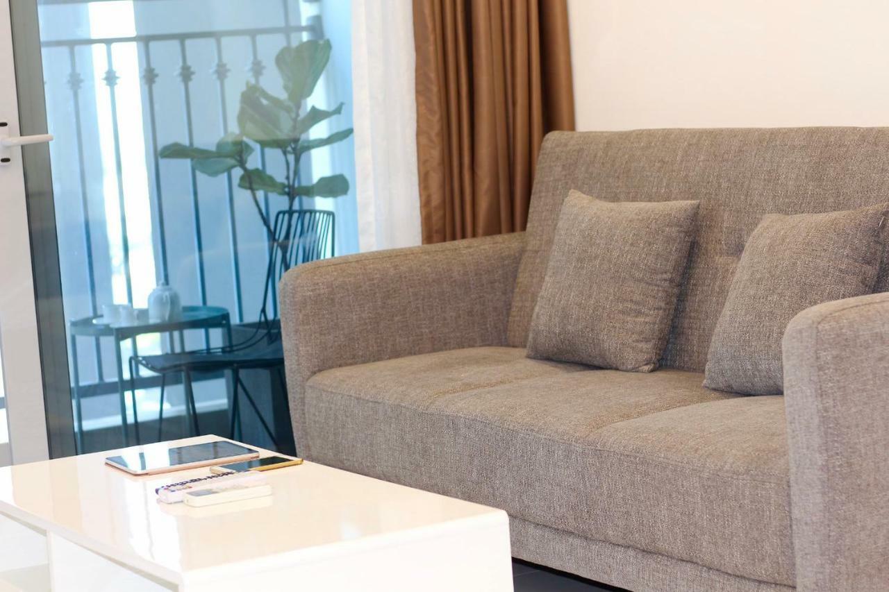 Luxhomes Saigon - Vinhomes Central Park Хошимин Екстериор снимка