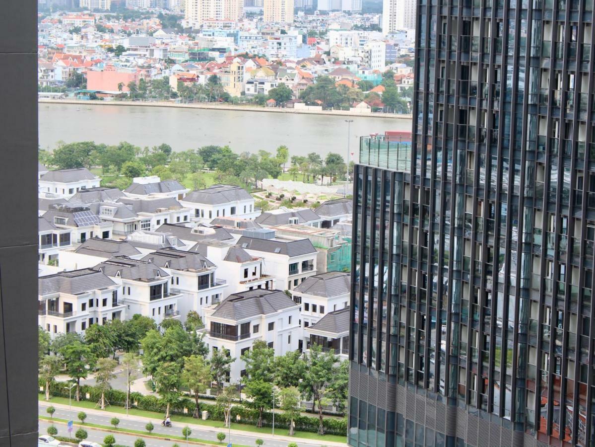 Luxhomes Saigon - Vinhomes Central Park Хошимин Екстериор снимка