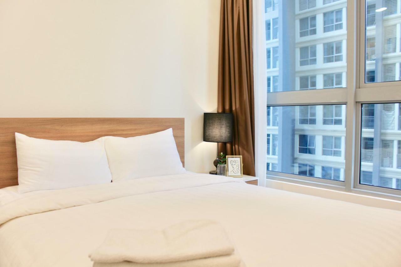 Luxhomes Saigon - Vinhomes Central Park Хошимин Екстериор снимка