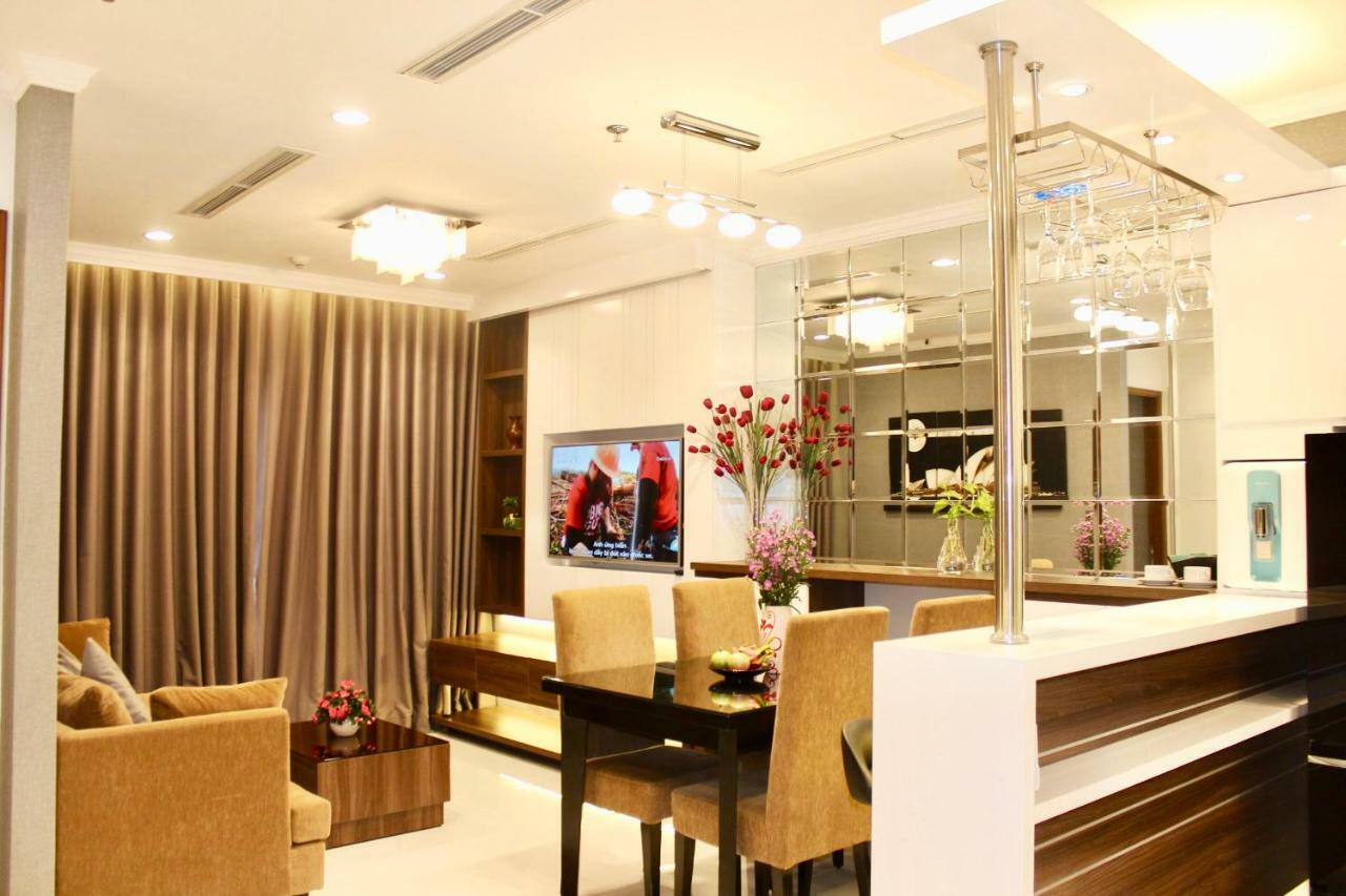 Luxhomes Saigon - Vinhomes Central Park Хошимин Екстериор снимка