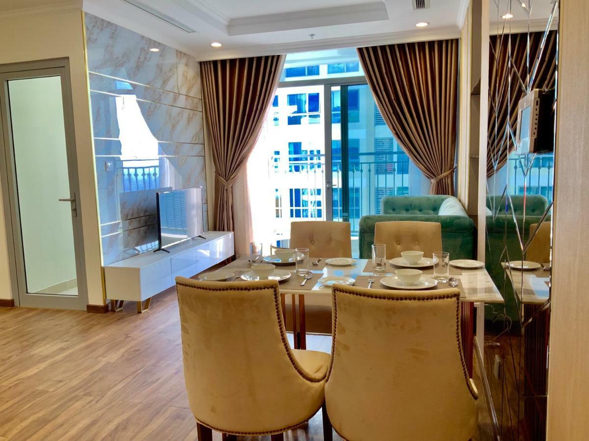 Luxhomes Saigon - Vinhomes Central Park Хошимин Екстериор снимка