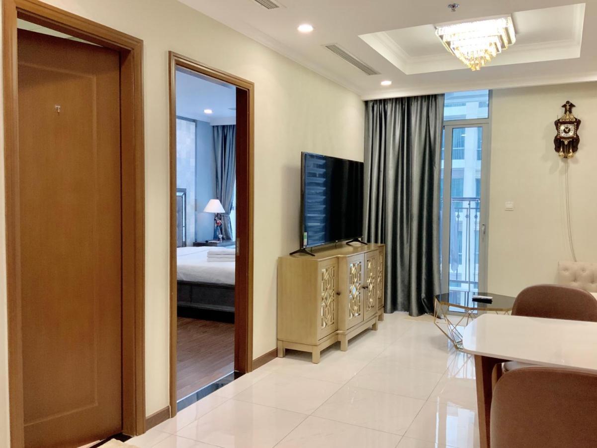 Luxhomes Saigon - Vinhomes Central Park Хошимин Екстериор снимка